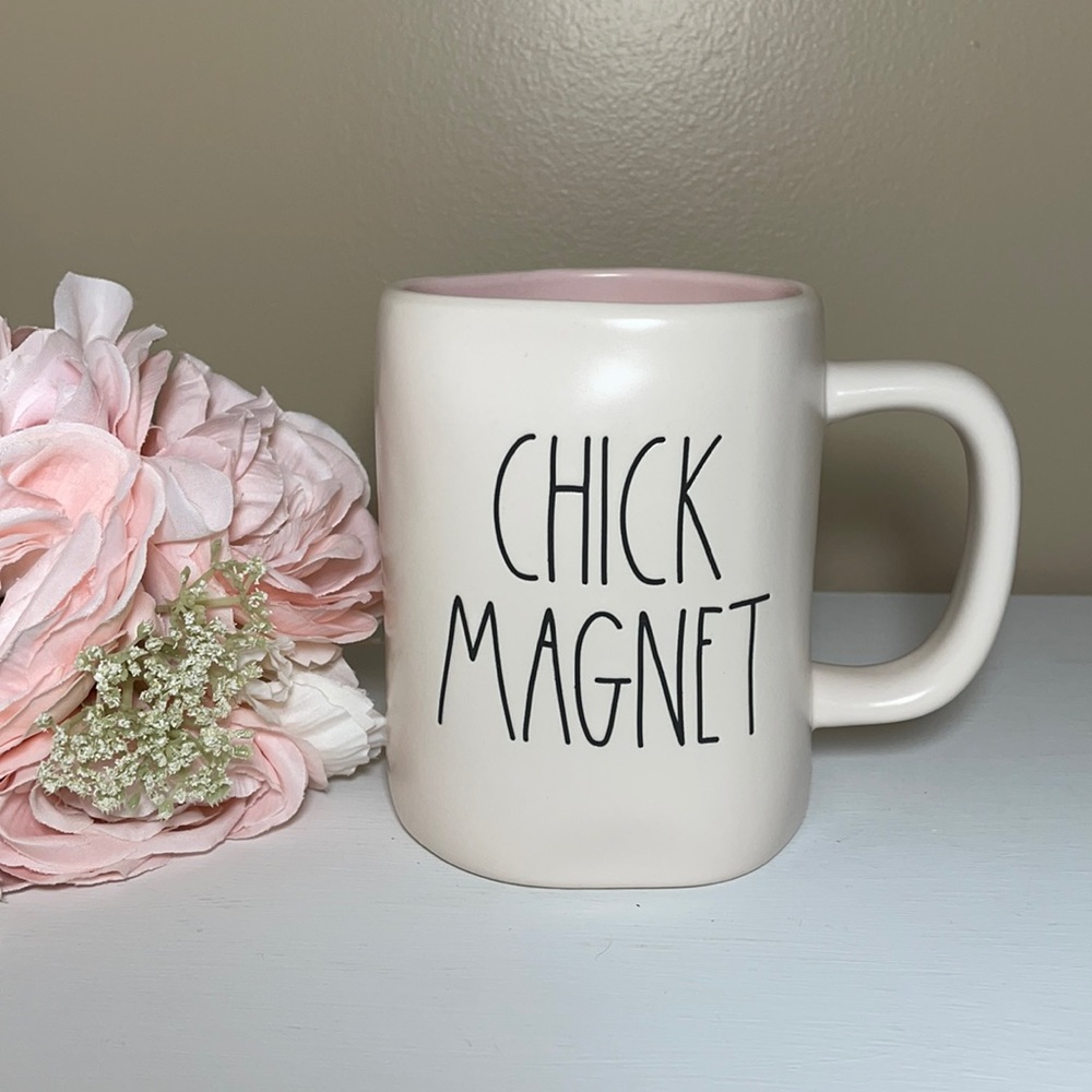 NWT Rae Dunn CHICK MAGNET Mug